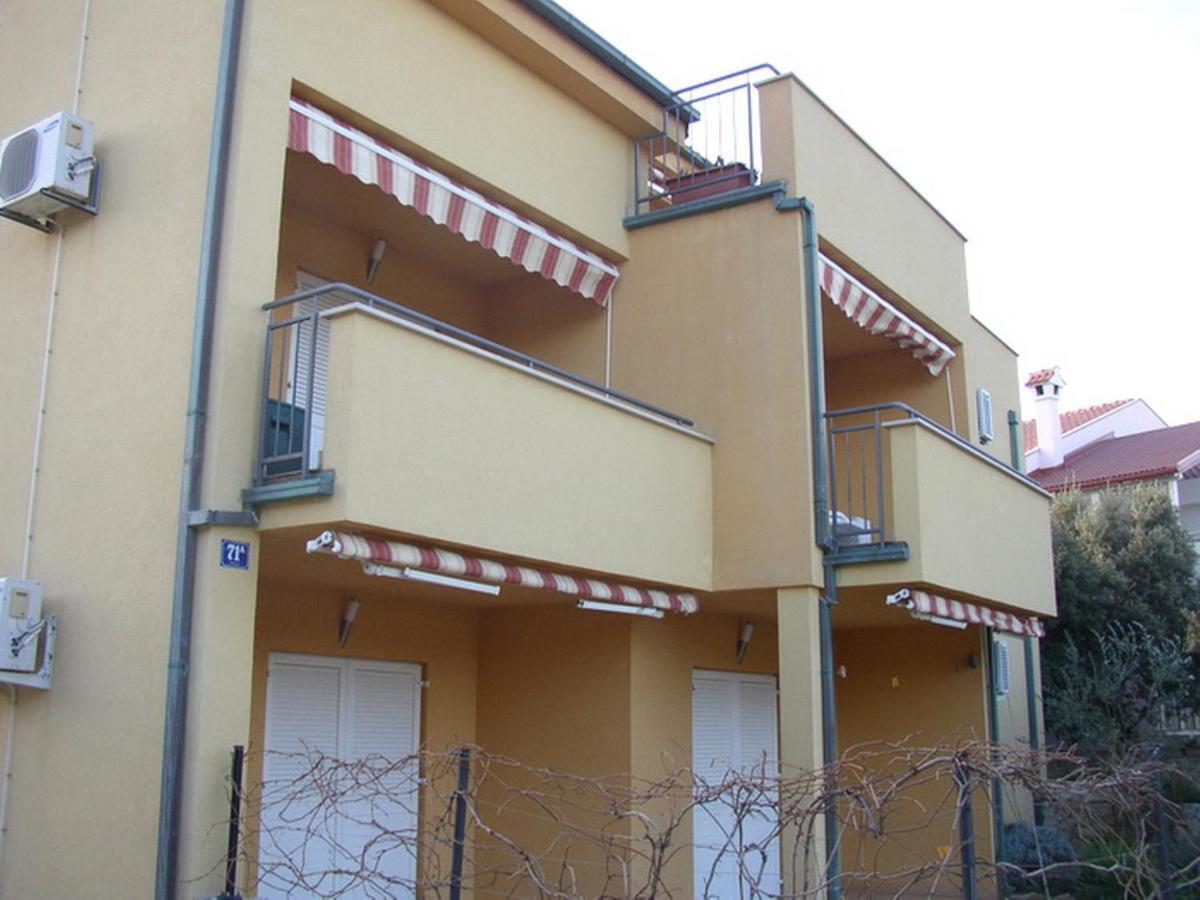 Apartments Jtv Simuni Kolan Exterior photo